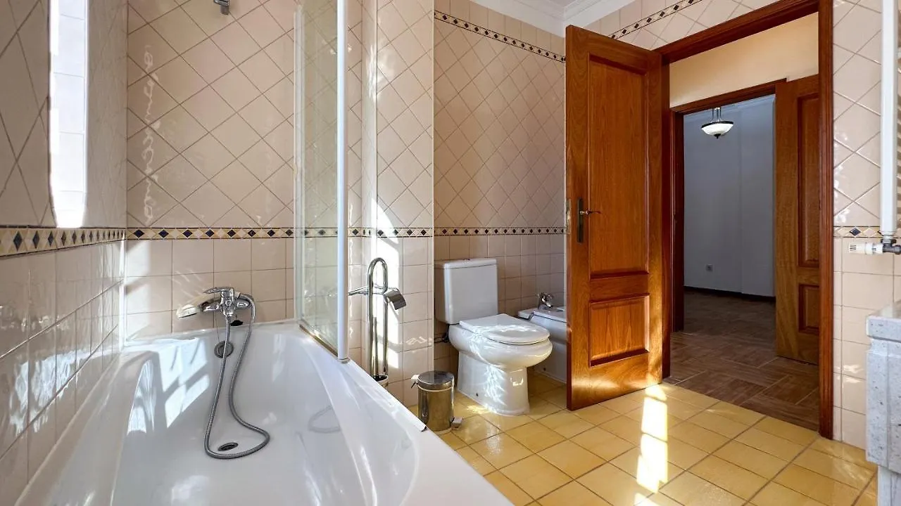 البوفيرا Vivenda Catavento V5 Piscina E 100Mt Praia Da Gale 0*,